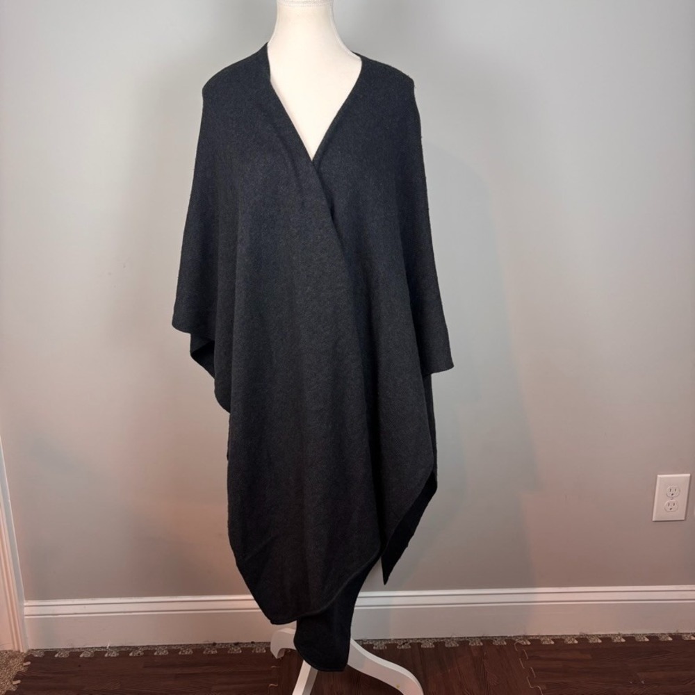 Babaton Women Wool Cashmere Blend Grey Poncho Cape One Size Old Money Clean Girl